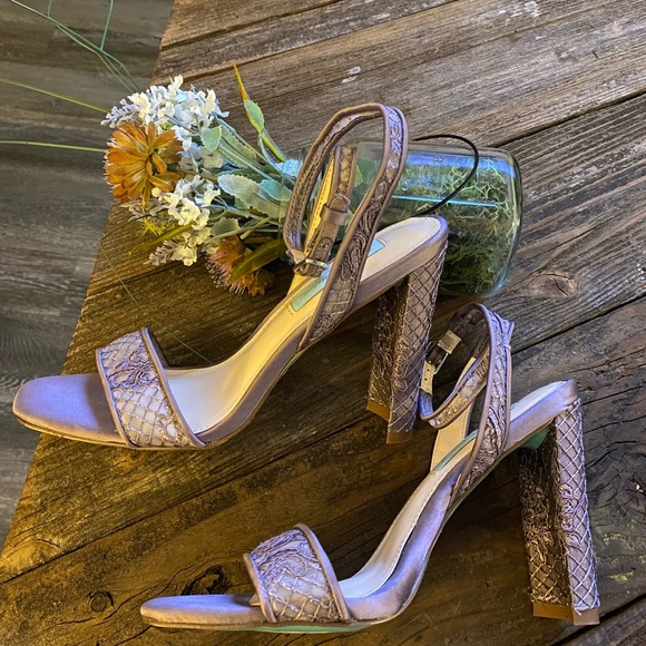 Betsey Johnson Shoes - Betsey Johnson lace hills